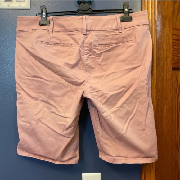 Loft Shorts - Picture 2 of 4